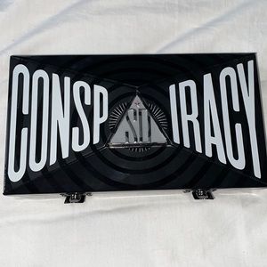 Jeffree Star Conspiracy Palette